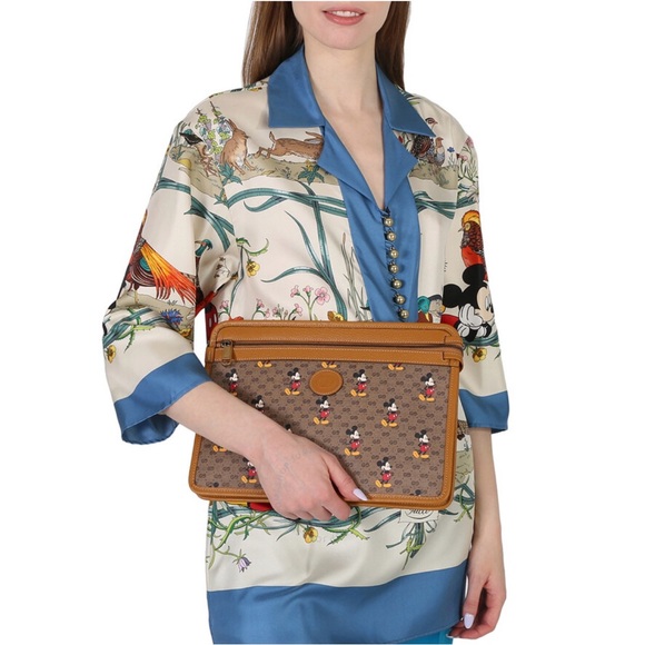 GUCCI 
Disney X Pouch - Picture 2 of 6
